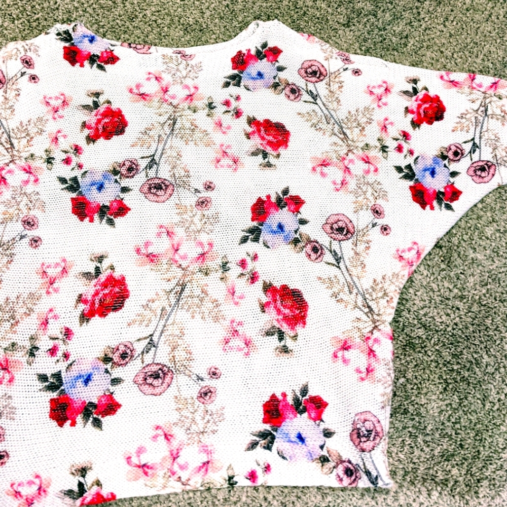 Cold-shoulder floral spring/summer sweater light-weight, Made in Italy
